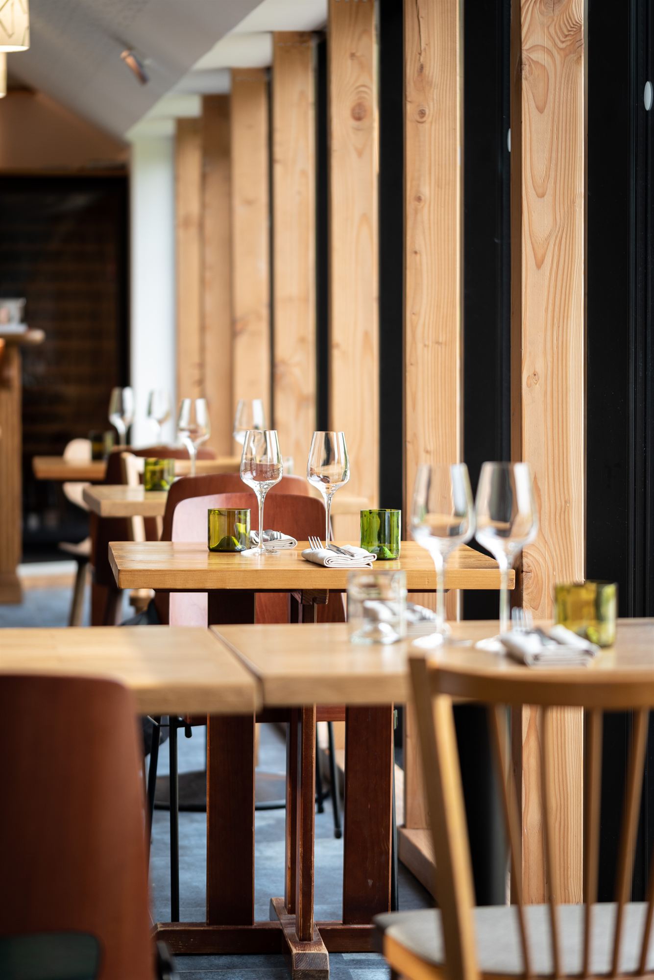 La salle du restaurant Rolland, ambiance chaleureuse